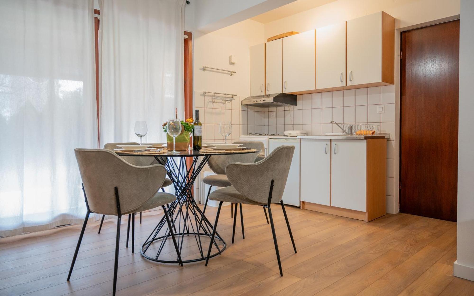Apartman Rose-2025 Renovated Garden View Poreč Eksteriør bilde